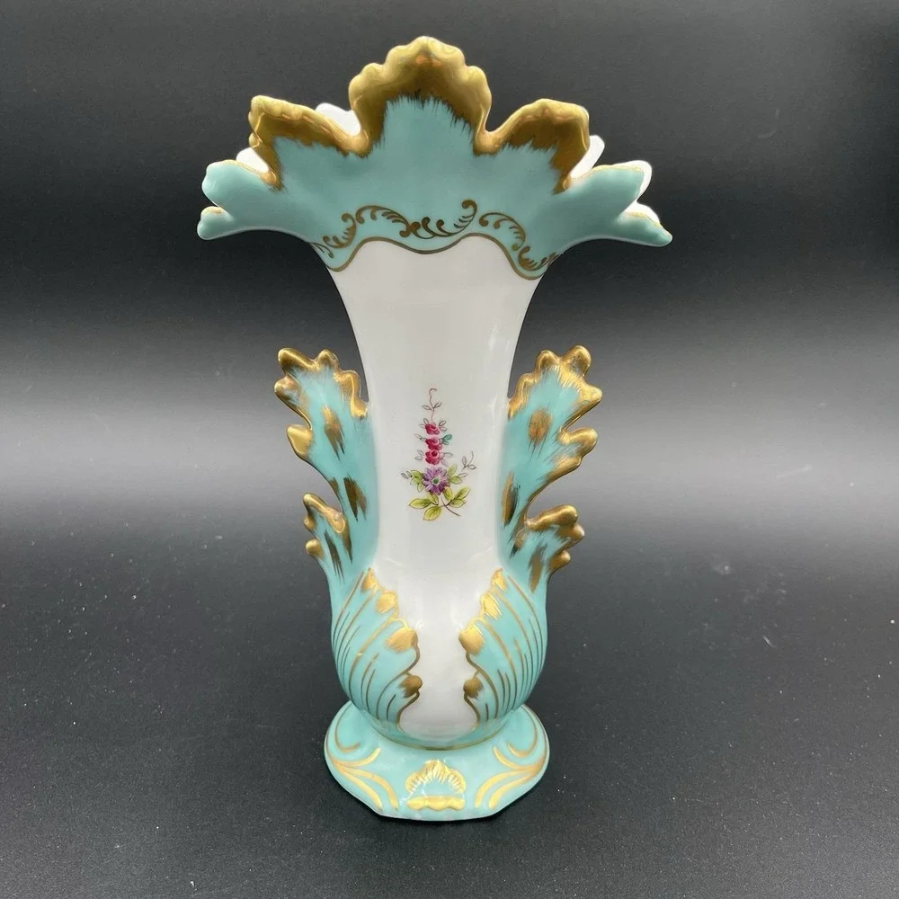 Antique Gilded Ruffled Edge Andrea by Sadek Handpainted Made in Japan Vase G952